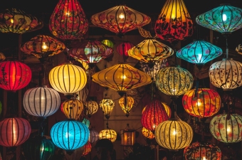 Chinese light balloons